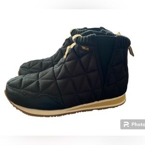 Teva ReEMBER quilted shoe